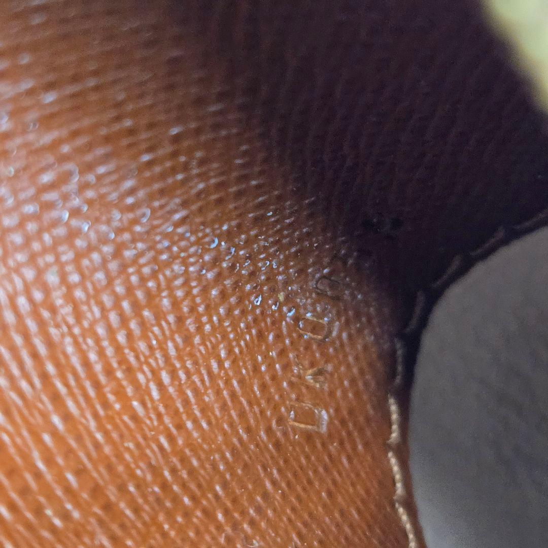 極美品 LOUIS VUITTON モノグラム トゥルース ドゥミロンド ポーチ