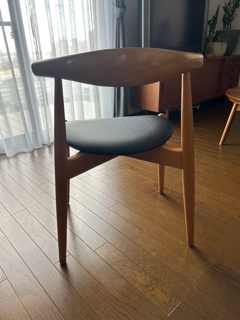 ハンス・J・ウェグナー エルボーチェアリプロダクト品 ダイニングチェア 椅子