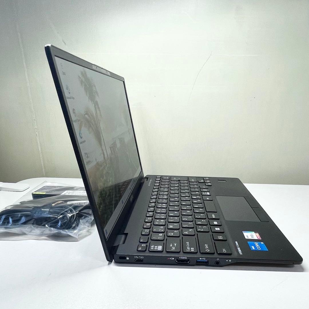 【美品】 LIFEBOOK U9312/J 16GB i5 第12世代