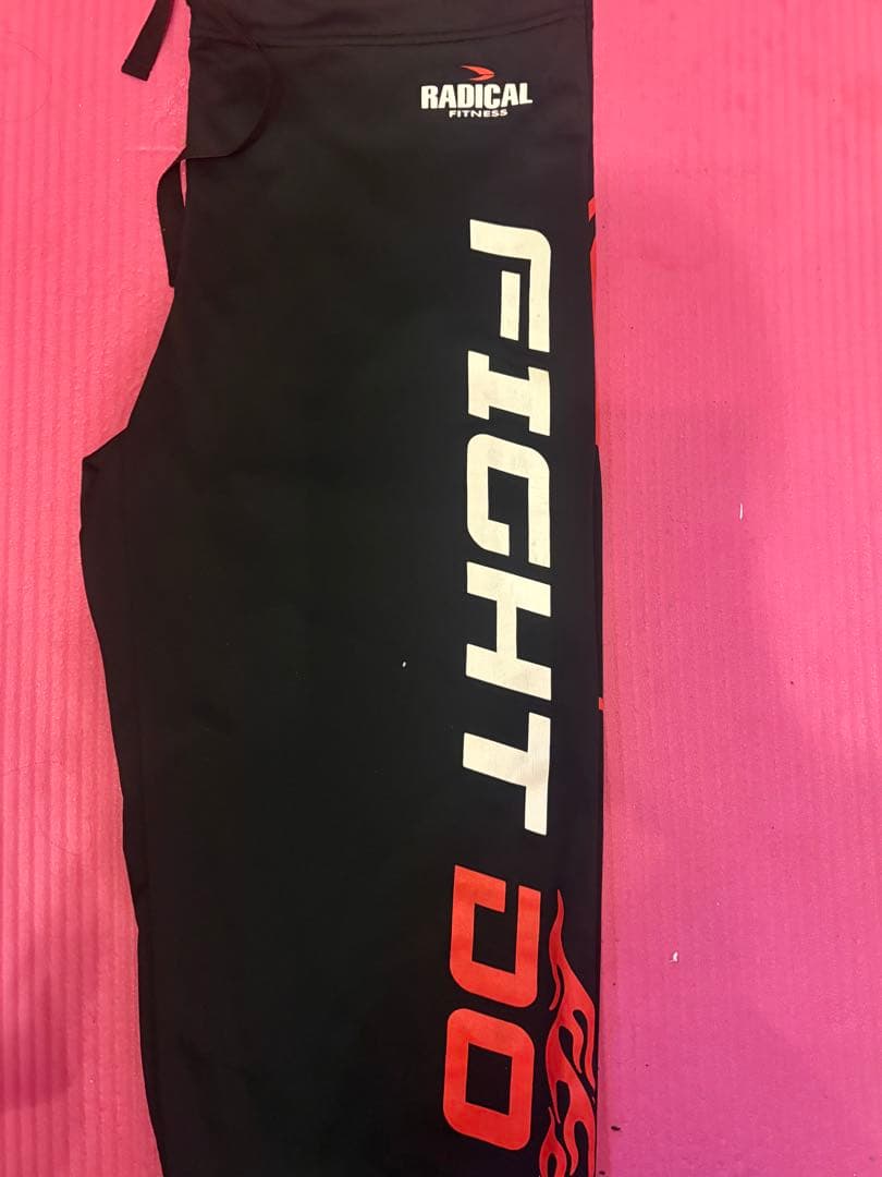 ラディカルフィットネス　ドラゴン上下　Mサイズ