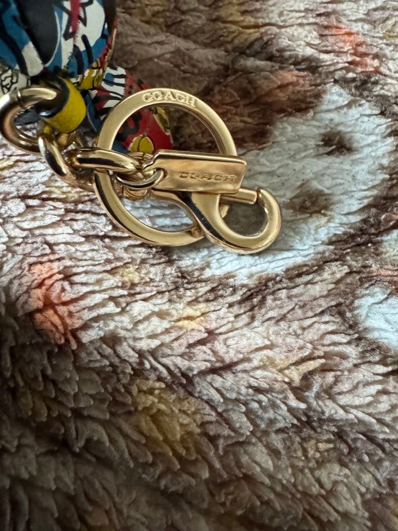 COACH ミッキーマウスキーホルダー カラフルデザイン