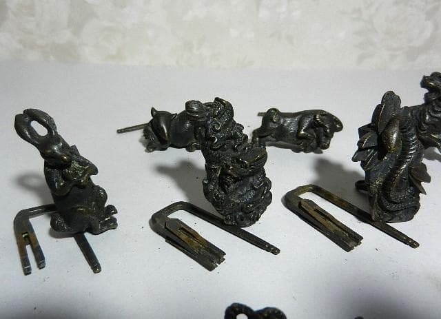 中国骨董動物南京錠１２体（希少な十二支揃）