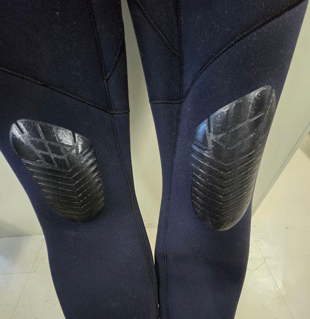 BILLABONG ウエットスーツ　サイズXLR　ハンガー付き