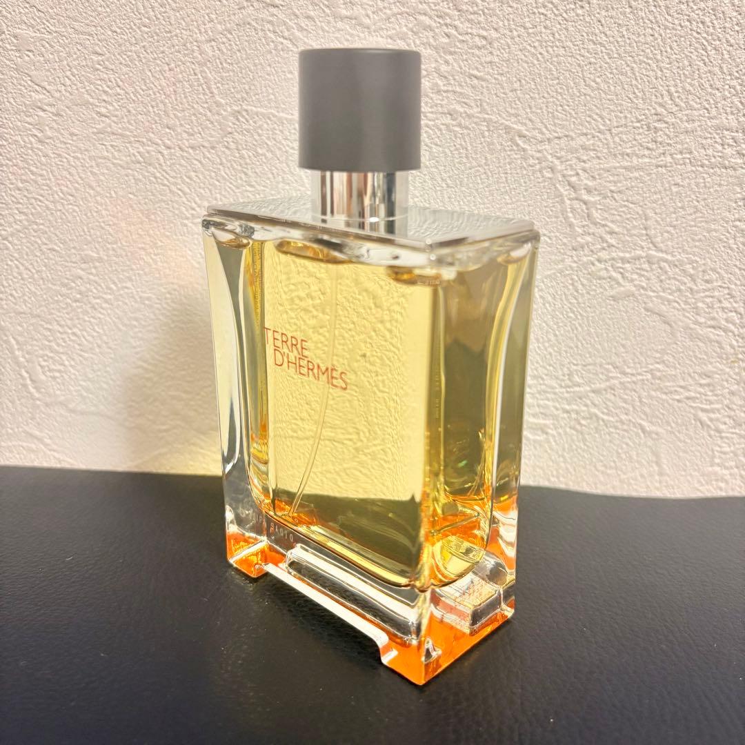 【新品同様】エルメス 香水TERRE D'HERMÈS オードトワレ 100ml