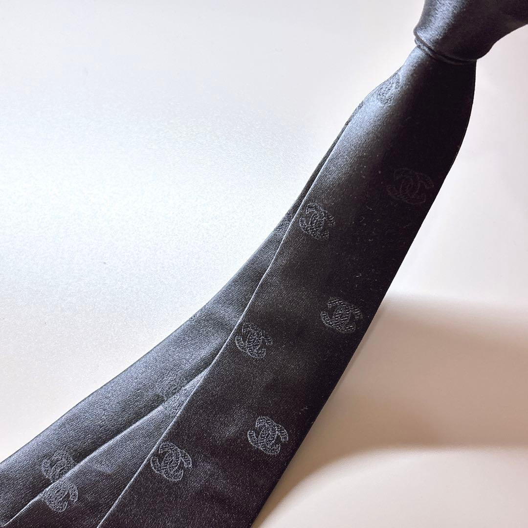 CHANEL 5.0 ナロータイ ココマーク ソリッド シルバーグレー シルク