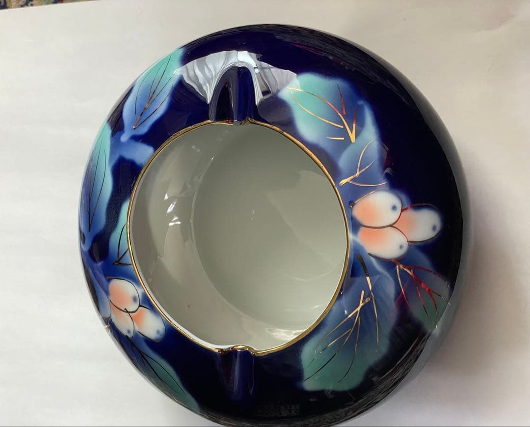 青色花柄置き型灰皿