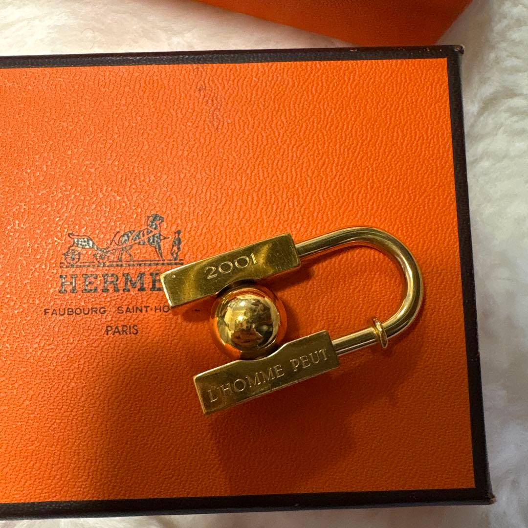 HERMES ゴールドメタルロック 2001年製 カデナ