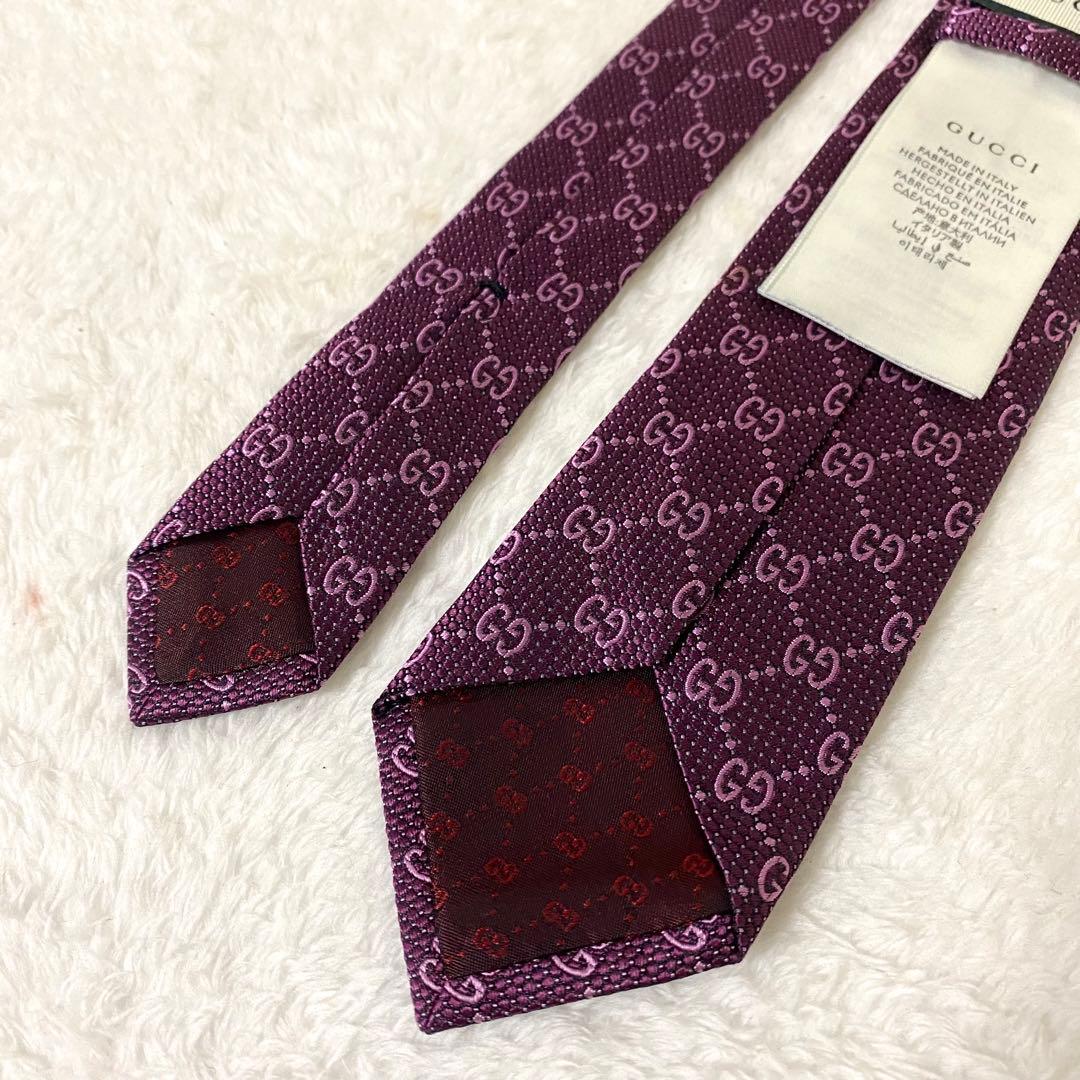 極美品　定番 GUCCI ネクタイ シルク100% GG柄 ビー ナロータイ