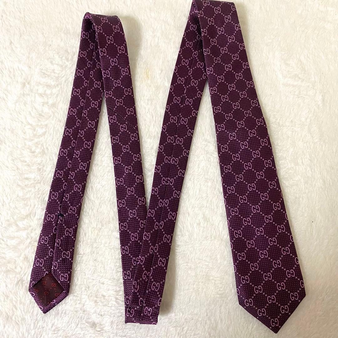 極美品　定番 GUCCI ネクタイ シルク100% GG柄 ビー ナロータイ