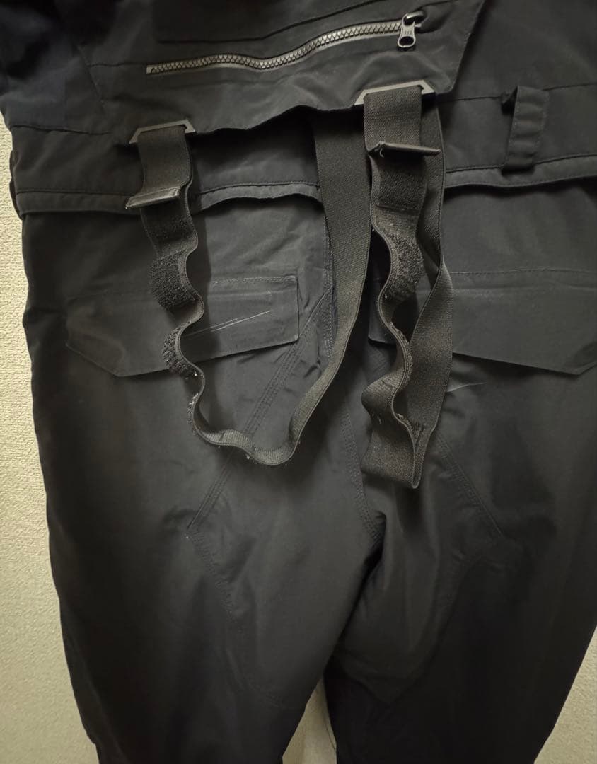 【GORE-TEX】VOLCOM ビブパンツ　黒 Lサイズ