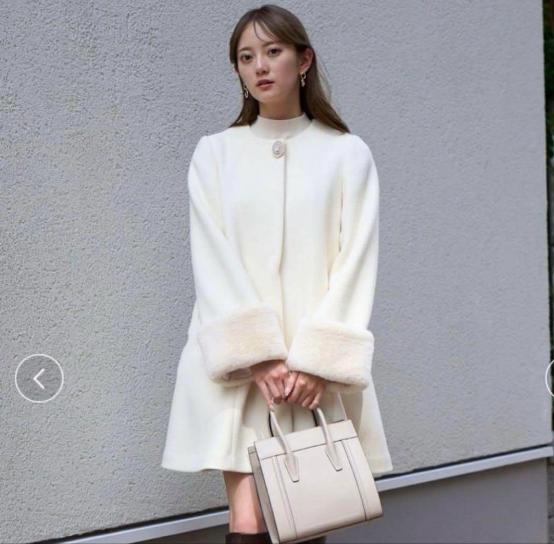 Snidel ビジューブローチAラインコート