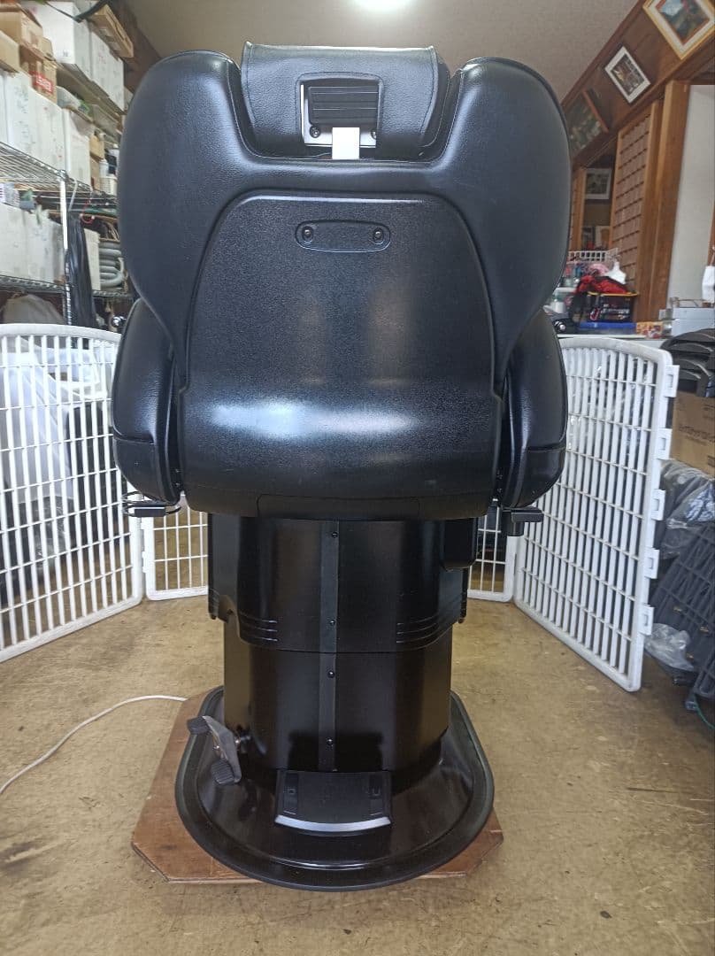 理容機器　新明和理容椅子　BC-１４００
