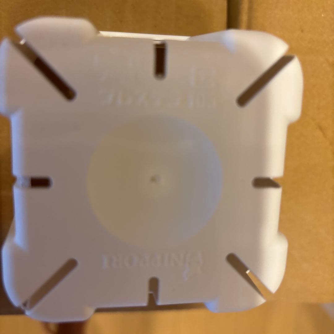 プレステラ ポット 鉢 ポリ鉢スリット鉢　105型　ホワイト　多肉　200個入り