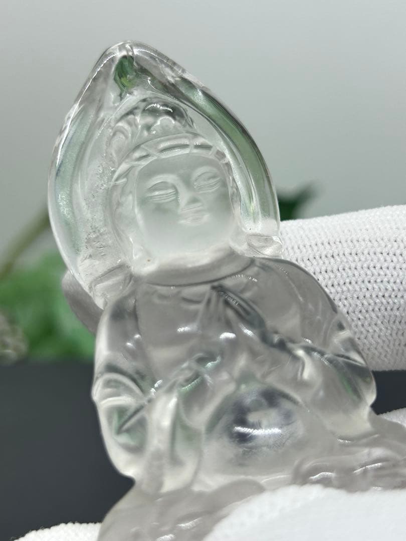 天然石水晶　観音菩薩様置物　No.2334