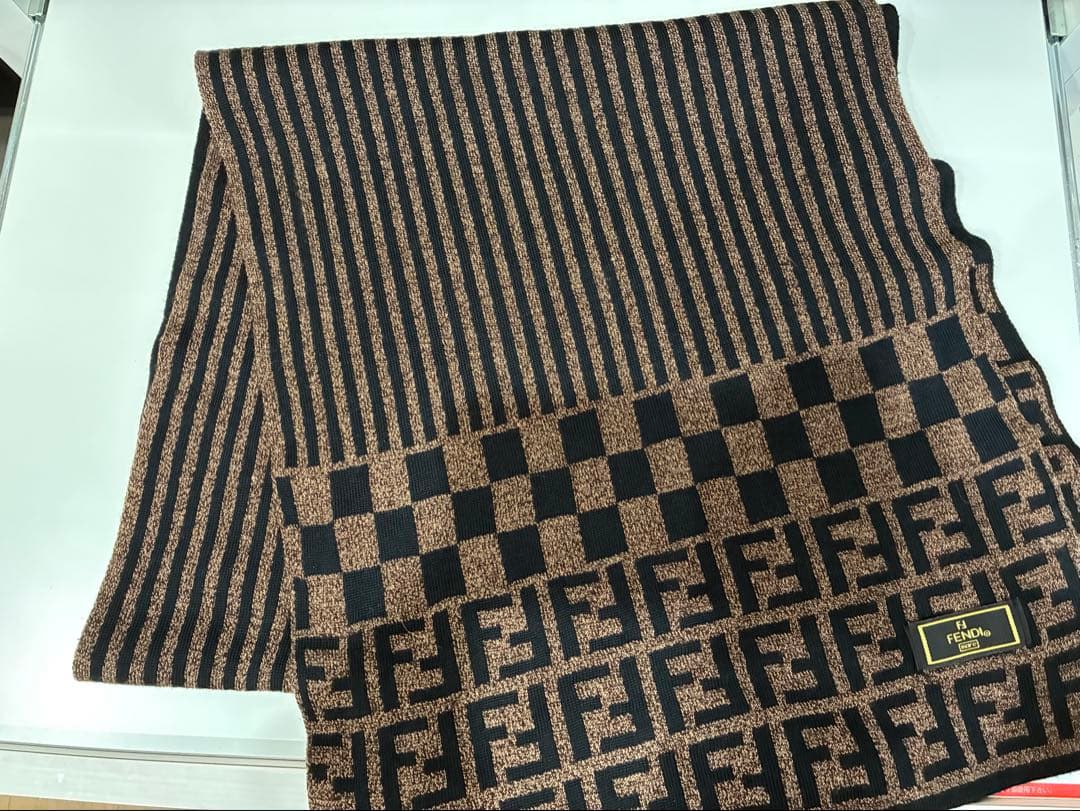 FENDI フェンディ ズッカ柄 ストールマフラー