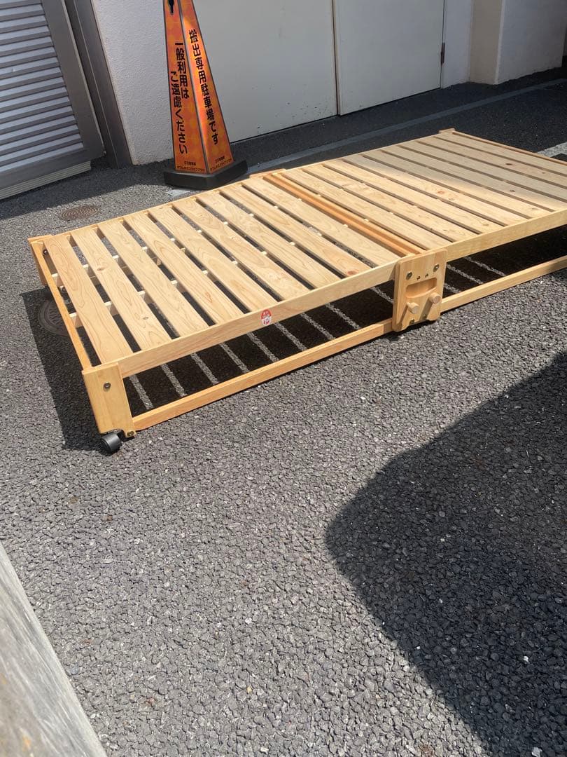 【引取限定】中居木工　折りたたみ式スノコベッド　シングル　ヒノキ　葛飾区
