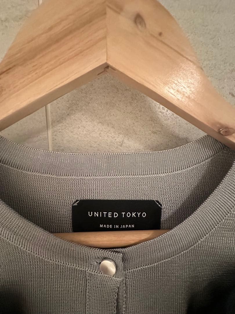 【専用】UNITED TOKYO カーディガン レイヤードWカーデトップス
