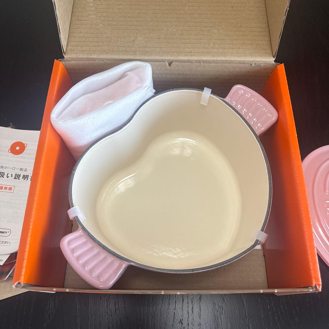 ル・クルーゼ　ココットダムール　ピンク　ハート