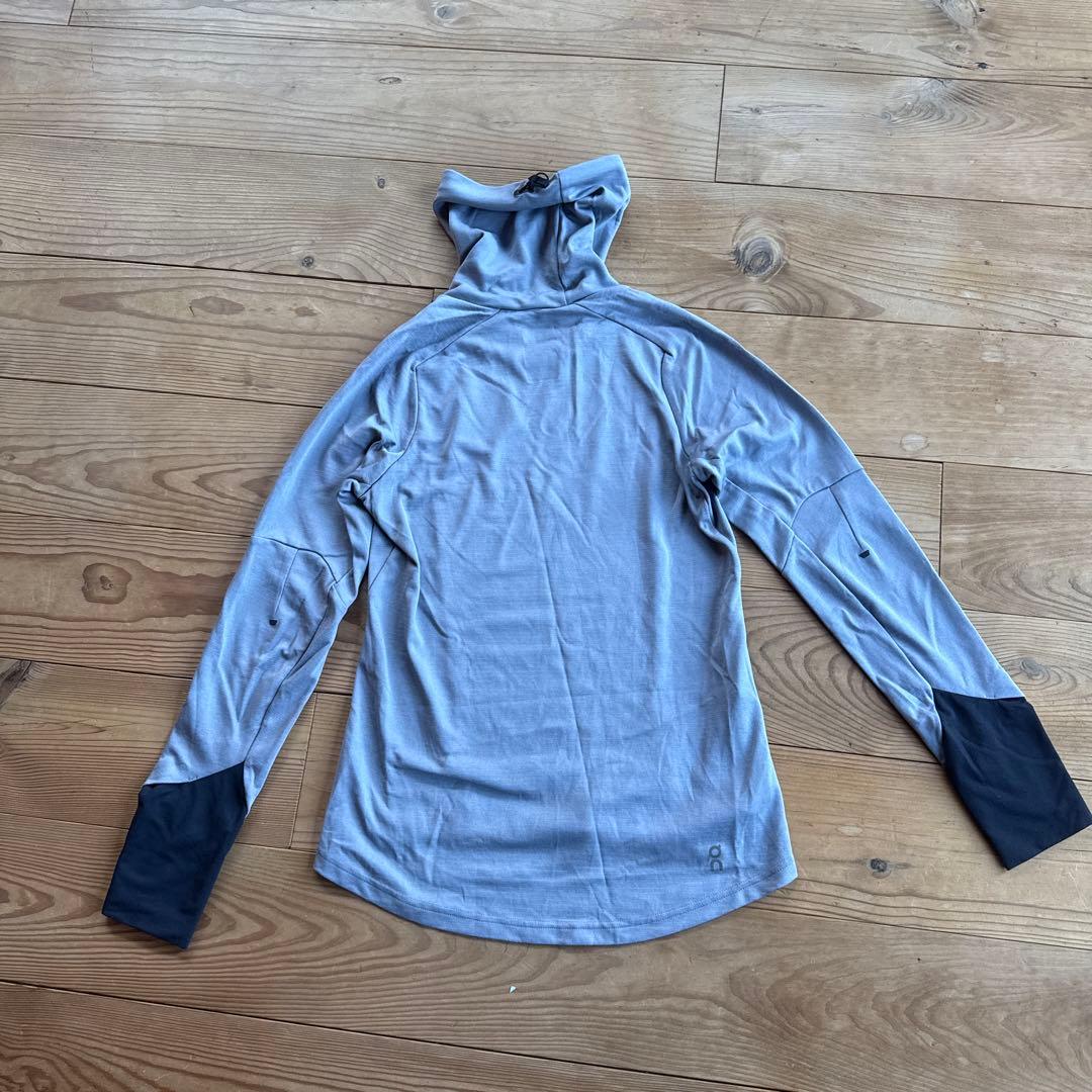 オンon ランニング長袖トップス　ウィメンズXS