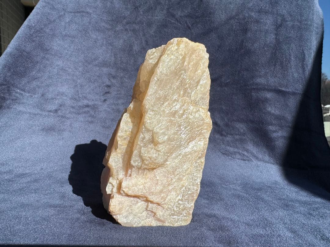 超希少　ピンクペタライト　特大原石