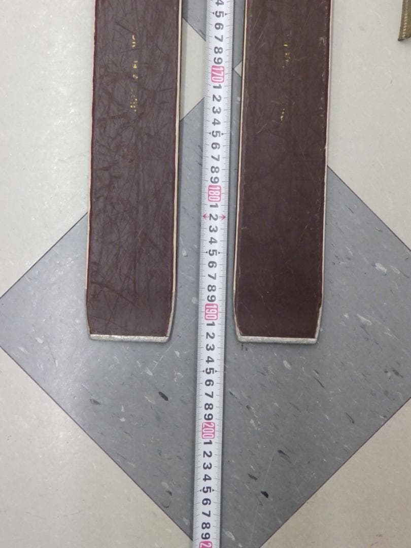 ROSSIGNOL STRATO 102 スキー板・ストック コンパーデル付き