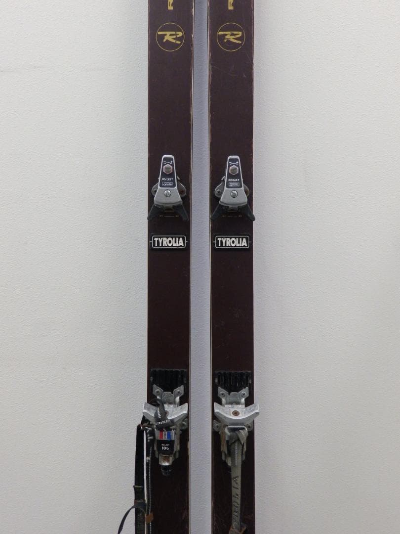 ROSSIGNOL STRATO 102 スキー板・ストック コンパーデル付き