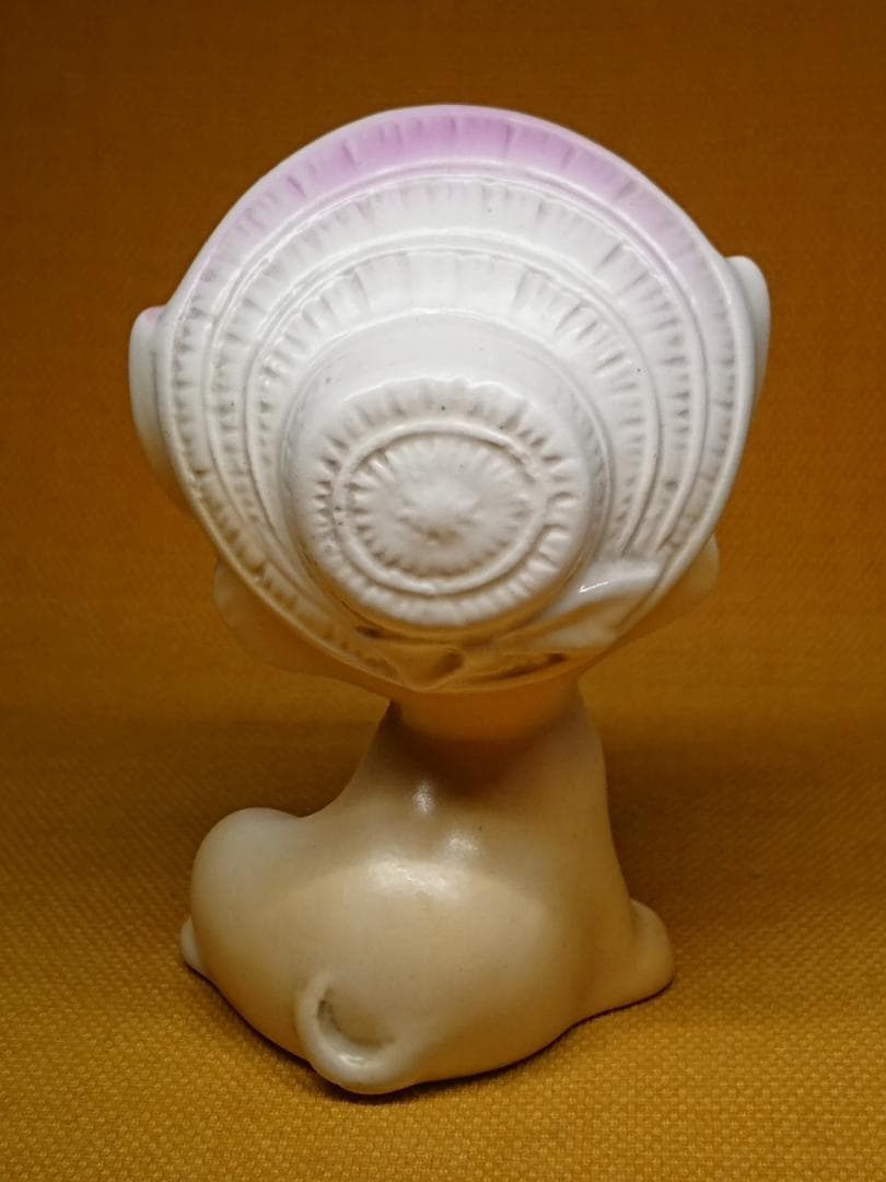 ネコ　猫　白猫　陶器　オブジェ　置物　インテリア　工芸品　美術品　A3326