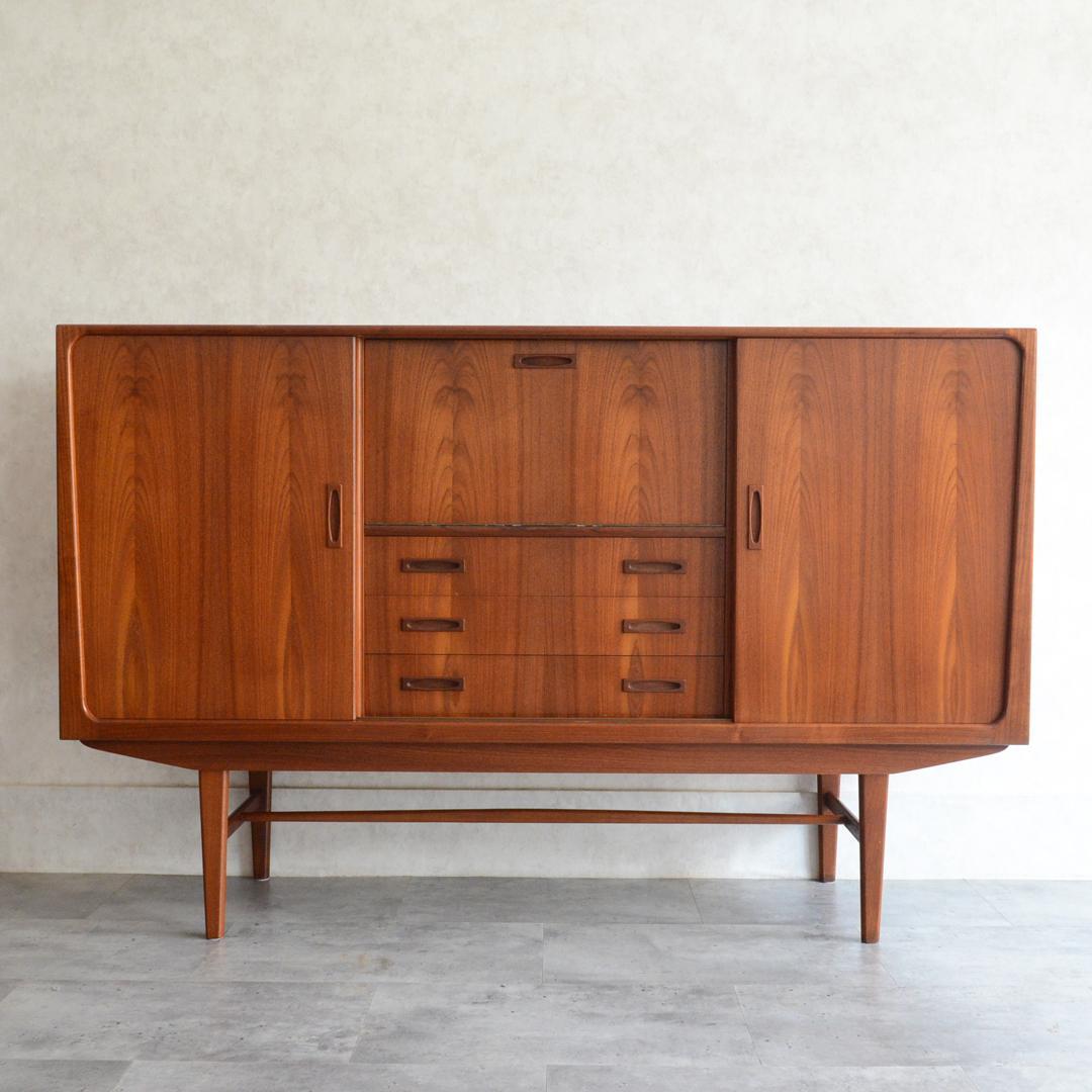 デンマーク 北欧ヴィンテージ チーク ローズウッド サイドボード キャビネット