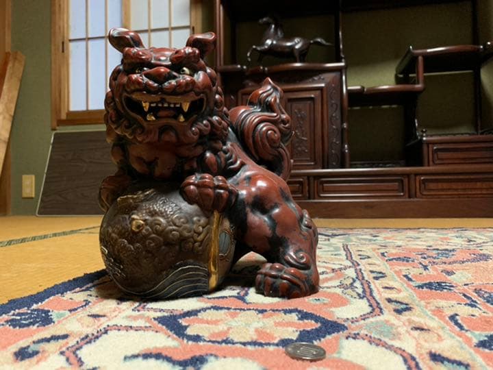 唐獅子の置物
