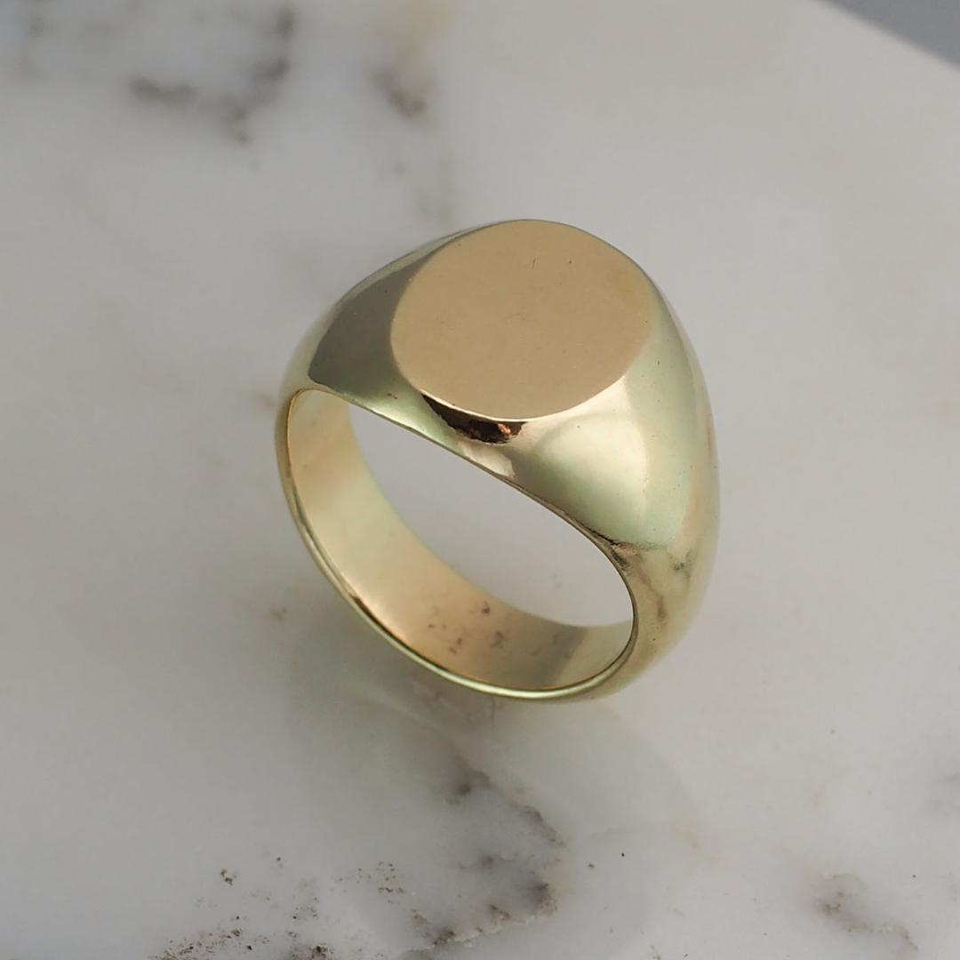 真鍮製 印台リング 重厚感　存在感　25号　ゴールドカラー　バイカー　カジュアル