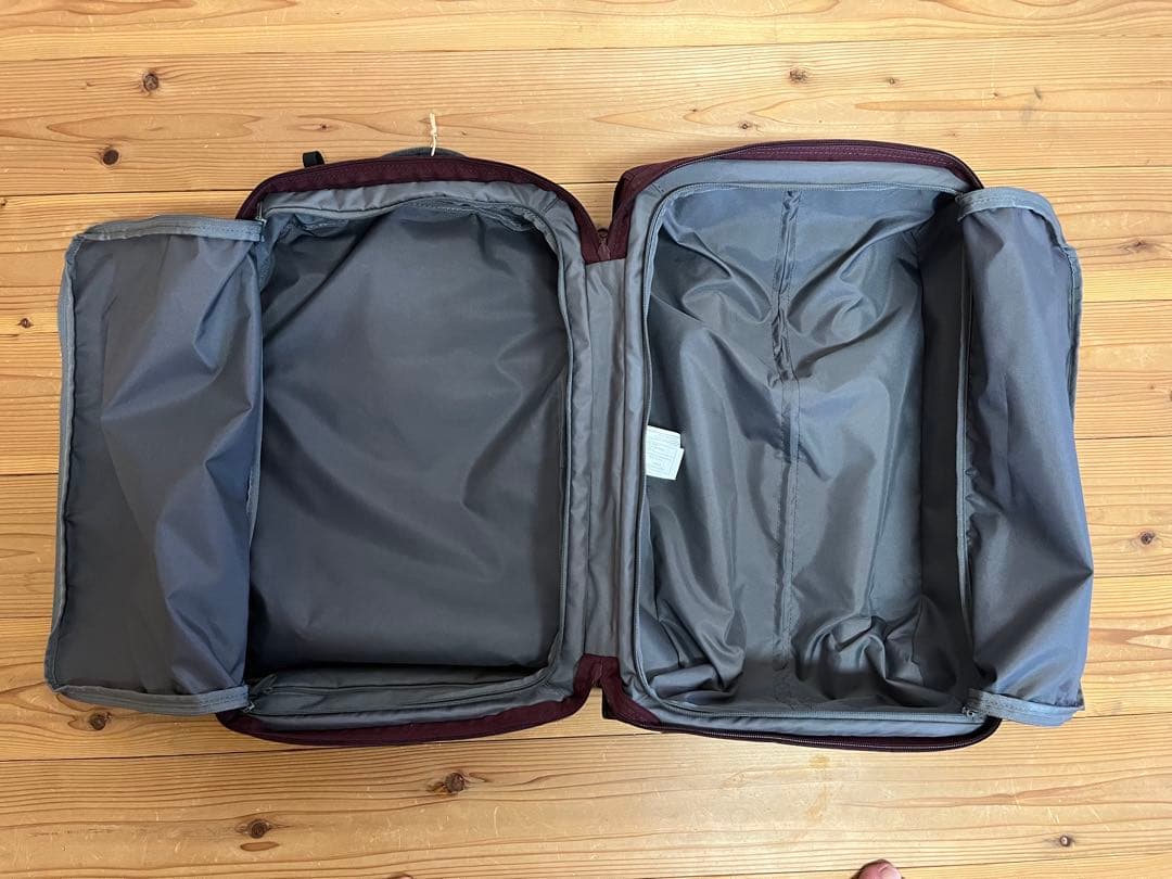 新品未使用品　BURTON バートン　キャリーバッグ 約40L