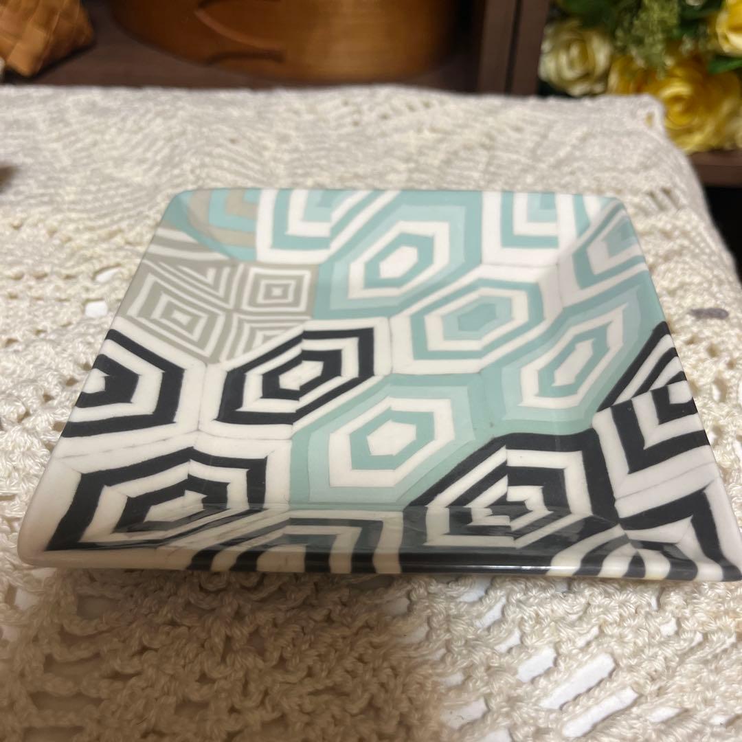 ハラダマホ　練り上げ　幾何学模様の皿4枚セット