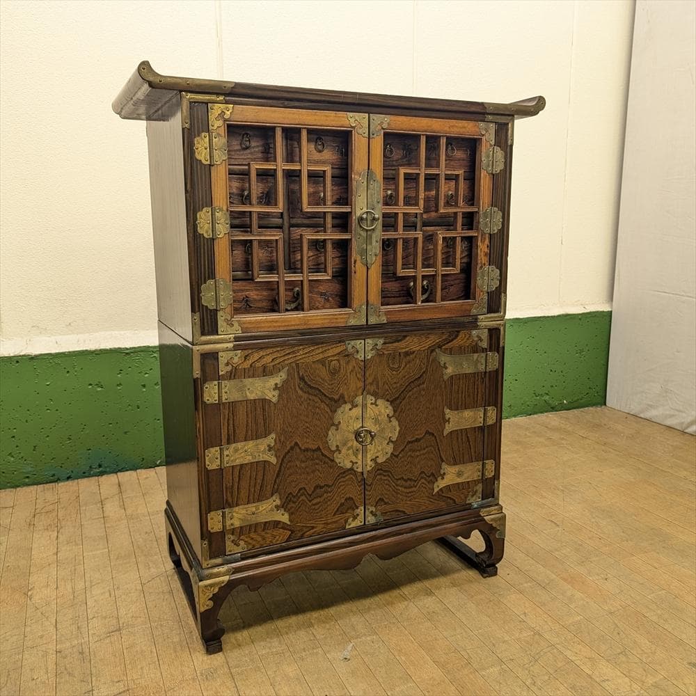 李朝家具　薬箪笥　箪笥　薬棚　ヤクジャン　キャビネット　引出し　小物　朝鮮　韓国