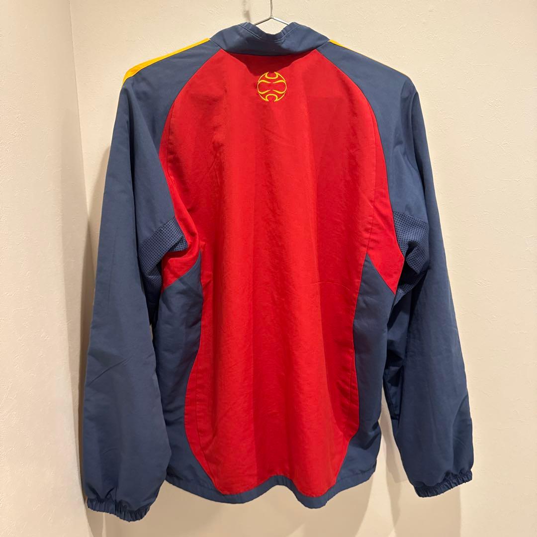 サッカー　スペイン代表　ジャージ　セットアップ