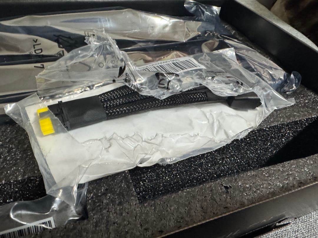 【新品】MSI GeForce RTX 5070 Ti Gaming Trio