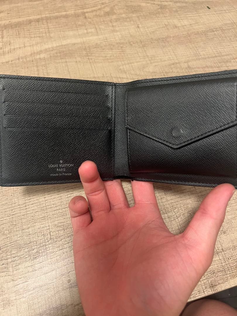 ガ*ん様 Louis Vuitton 二つ折り財布 ブラック