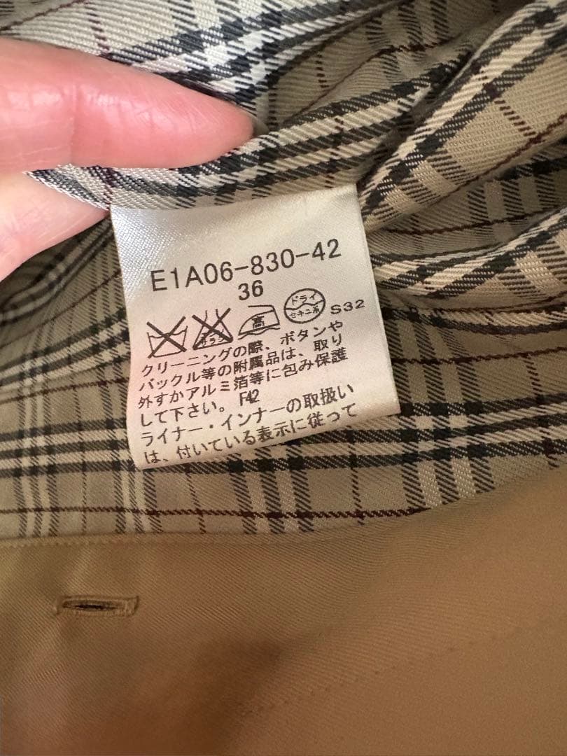 美品バーバリーブルーレーベル　トレンチコート