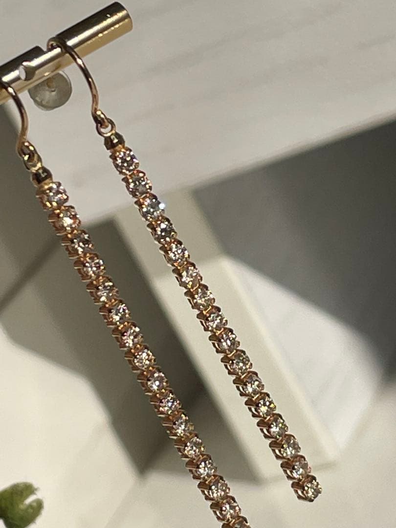 アビ 年末セール！　１ct ダイヤ　ロングピアス　K18 ご褒美に♡