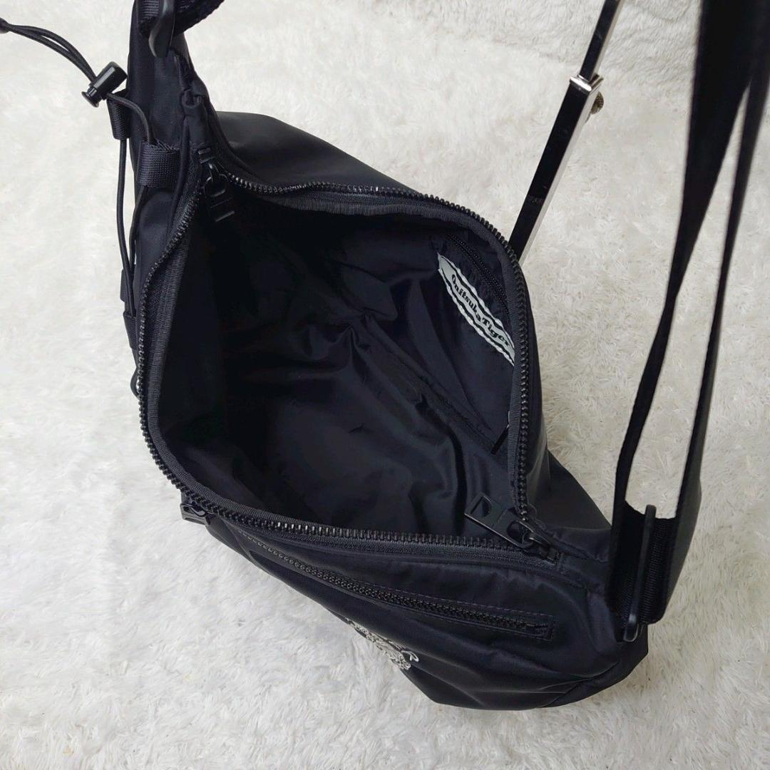 【未使用級】極美品 オニツカタイガー メッセンジャーバッグ 刺繍 ブラック トラ