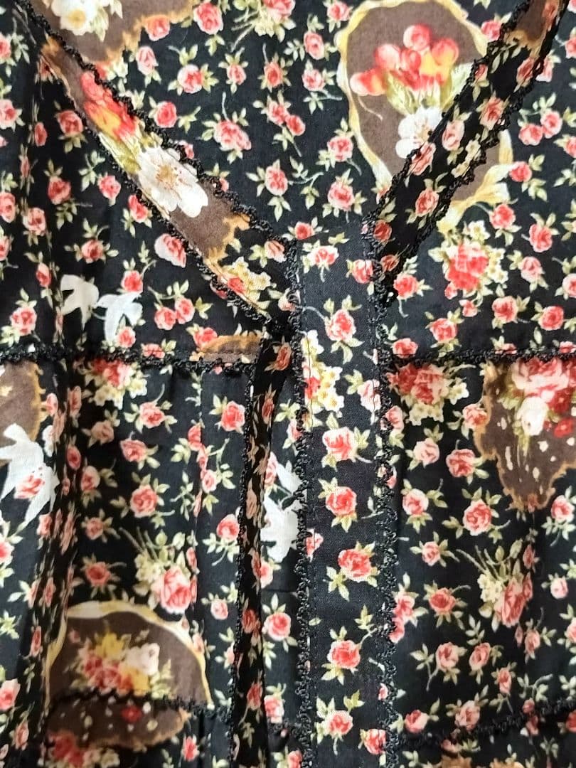 PINK HOUSE　ピンクハウス　チュニック 黒地✕小花柄　4Lサイズ