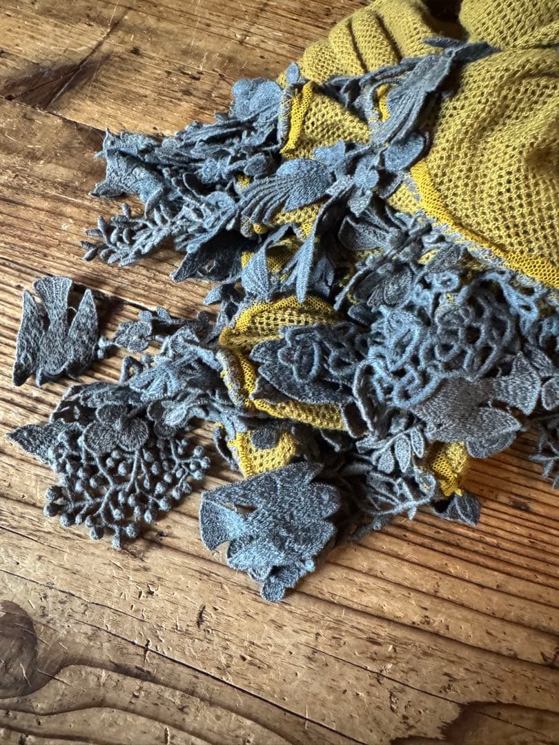 ミナペルホネン　フォレストパレードカシミヤストール