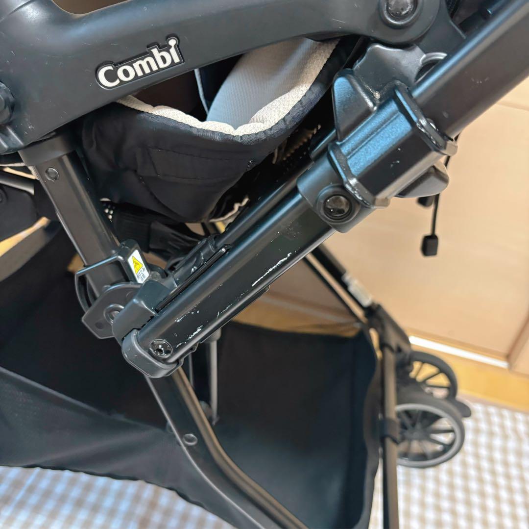 コンビベビーカースゴカルα 4キャス compact エッグショック HT