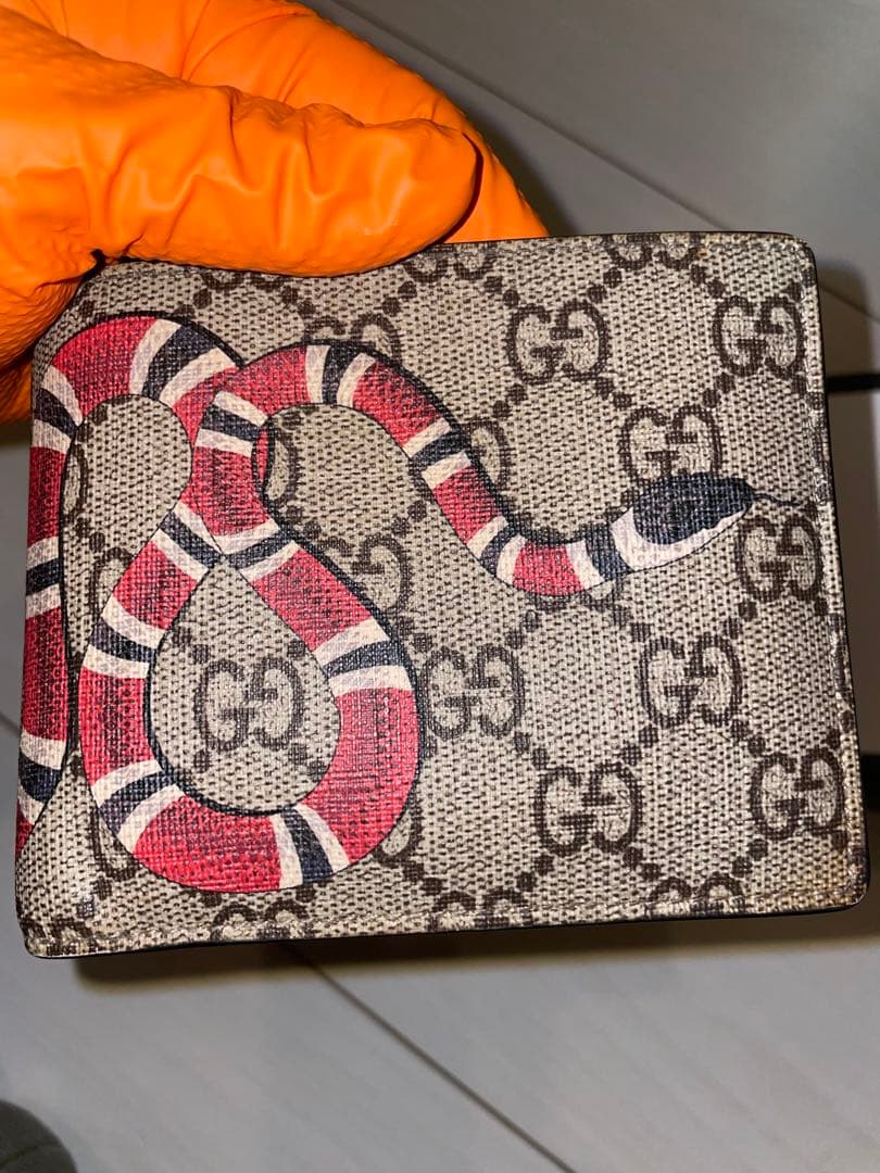 [美品] GUCCI 蛇柄　折り財布