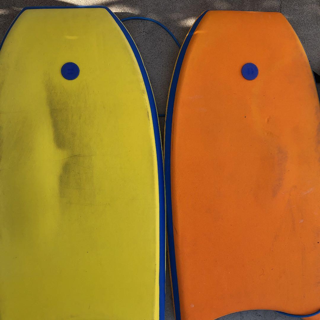 サーフボード2つ&救命胴衣(サイズ小さめ)