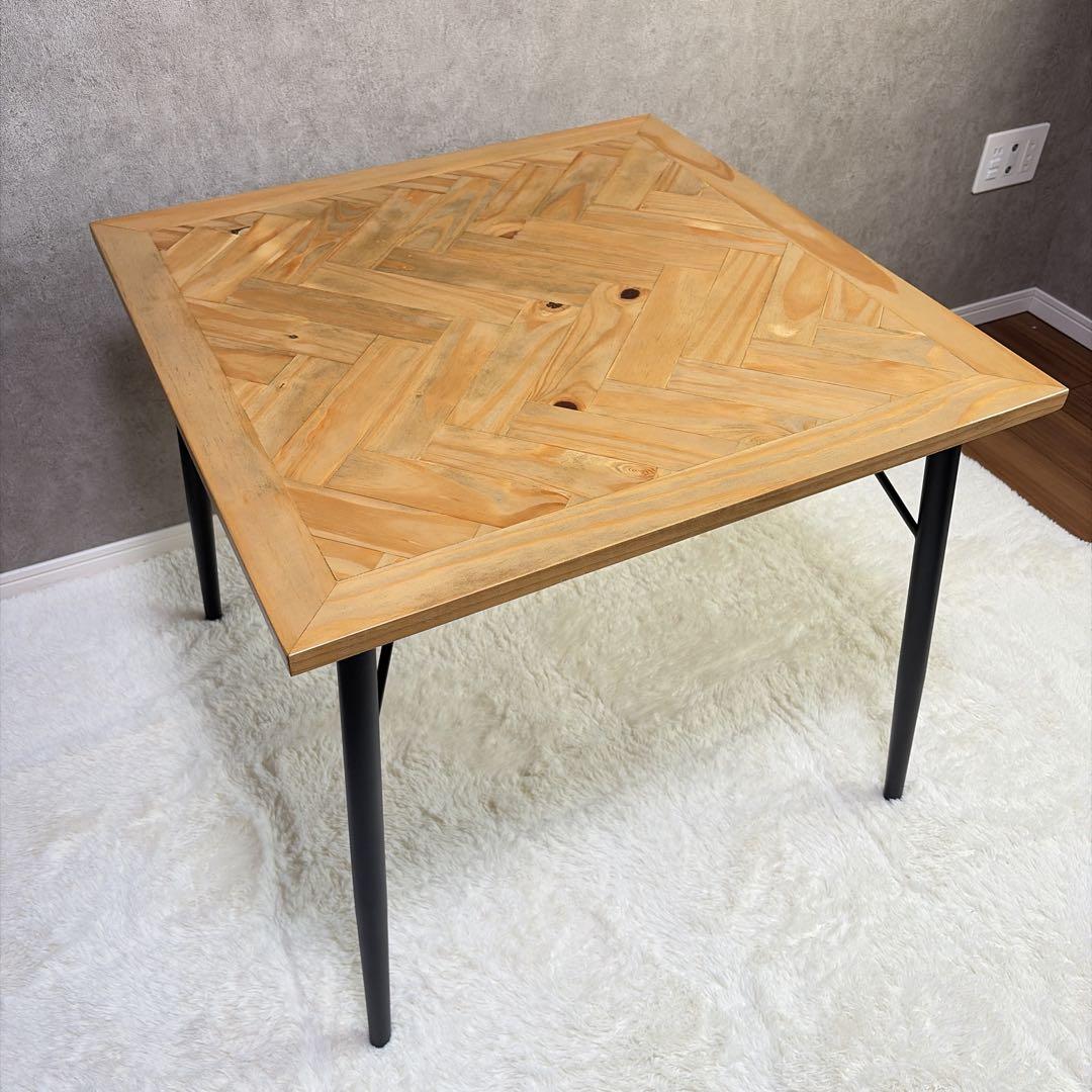 ヘリンボーン ダイニングテーブル 幅80cm 2人用 アイアン脚 木製 カフェ風