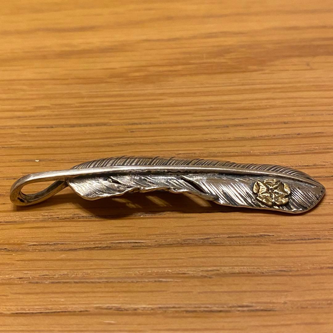 超*s様 Goro's ゴローズ現行　金メタルローズ付き特大フェザー