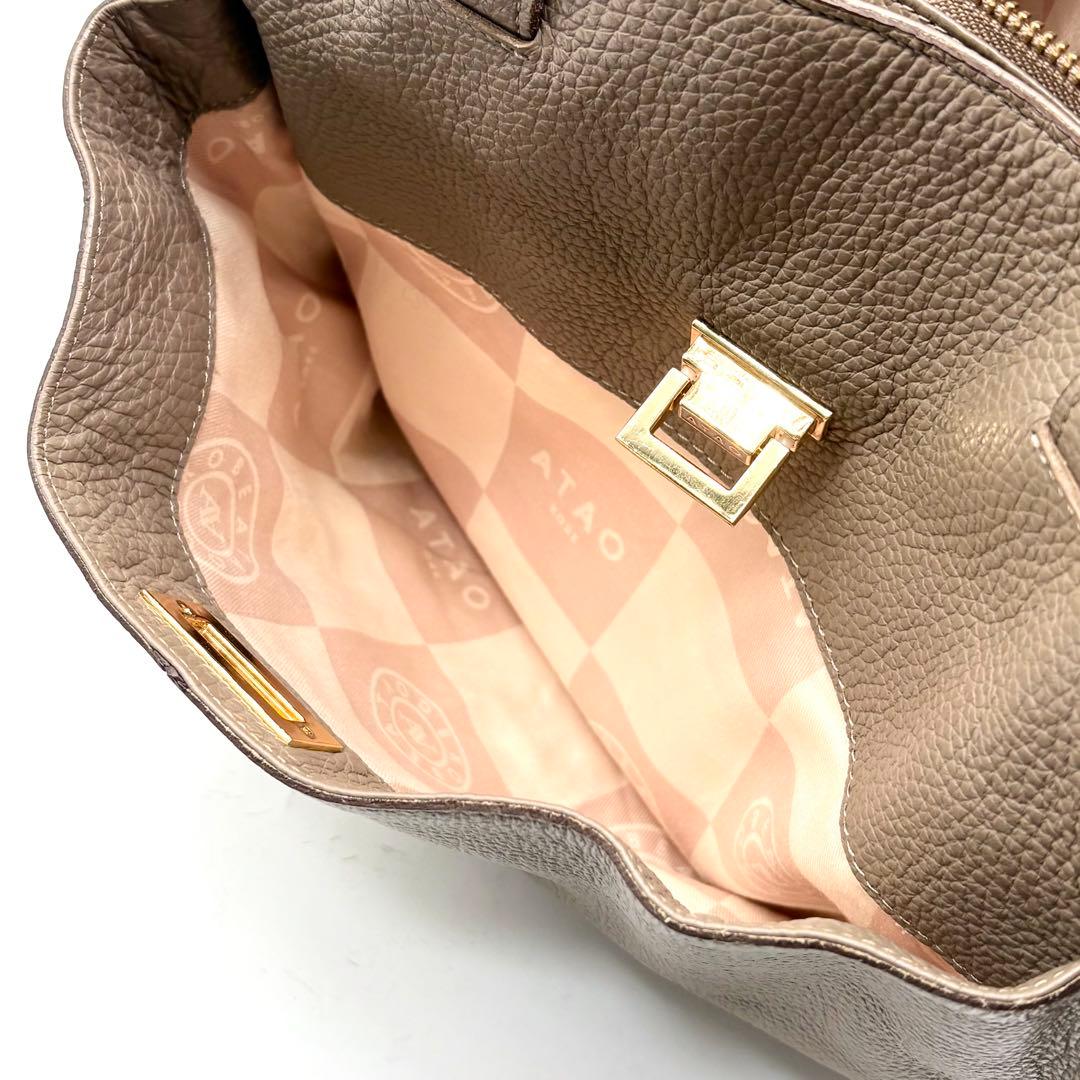 極美品✨アタオ ウィークデー トートバッグ レザー 肩掛け A4可 トープ