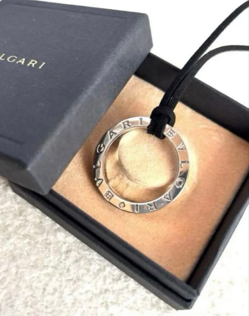 ✨美品　紐付き BVLGARI ブルガリ・ブルガリ キーリング　箱付き