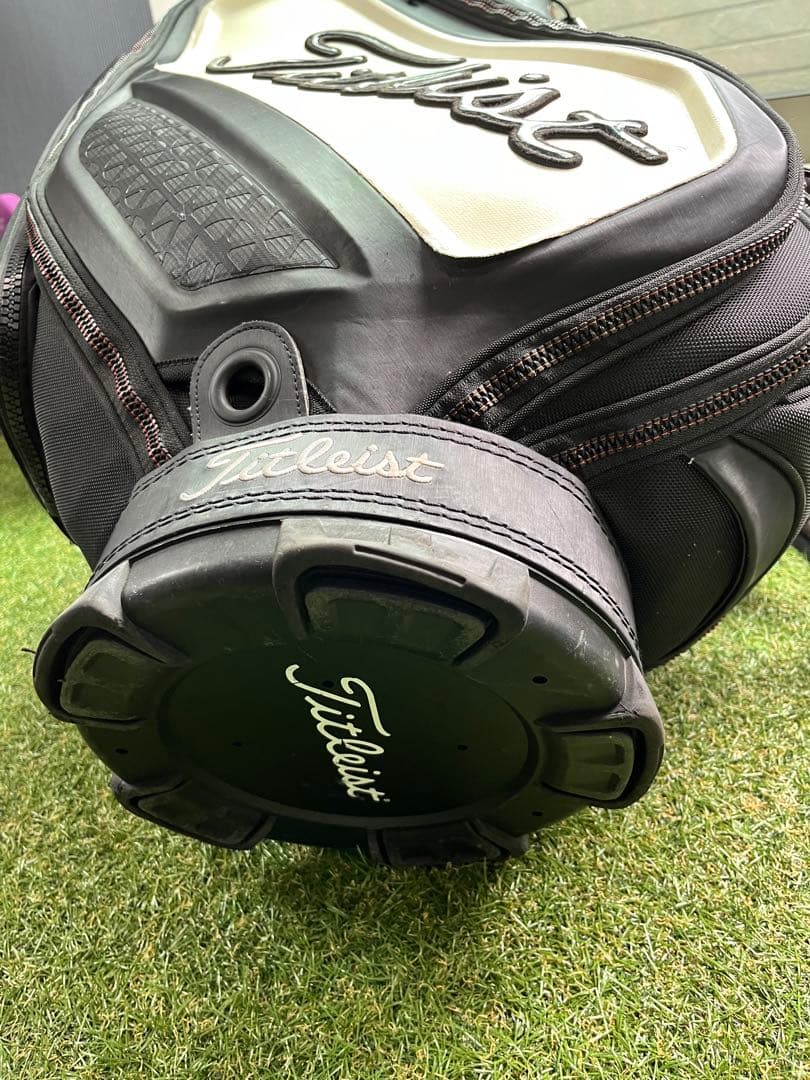 Titleist キャディバッグ 黒/白/赤　ツアーモデル