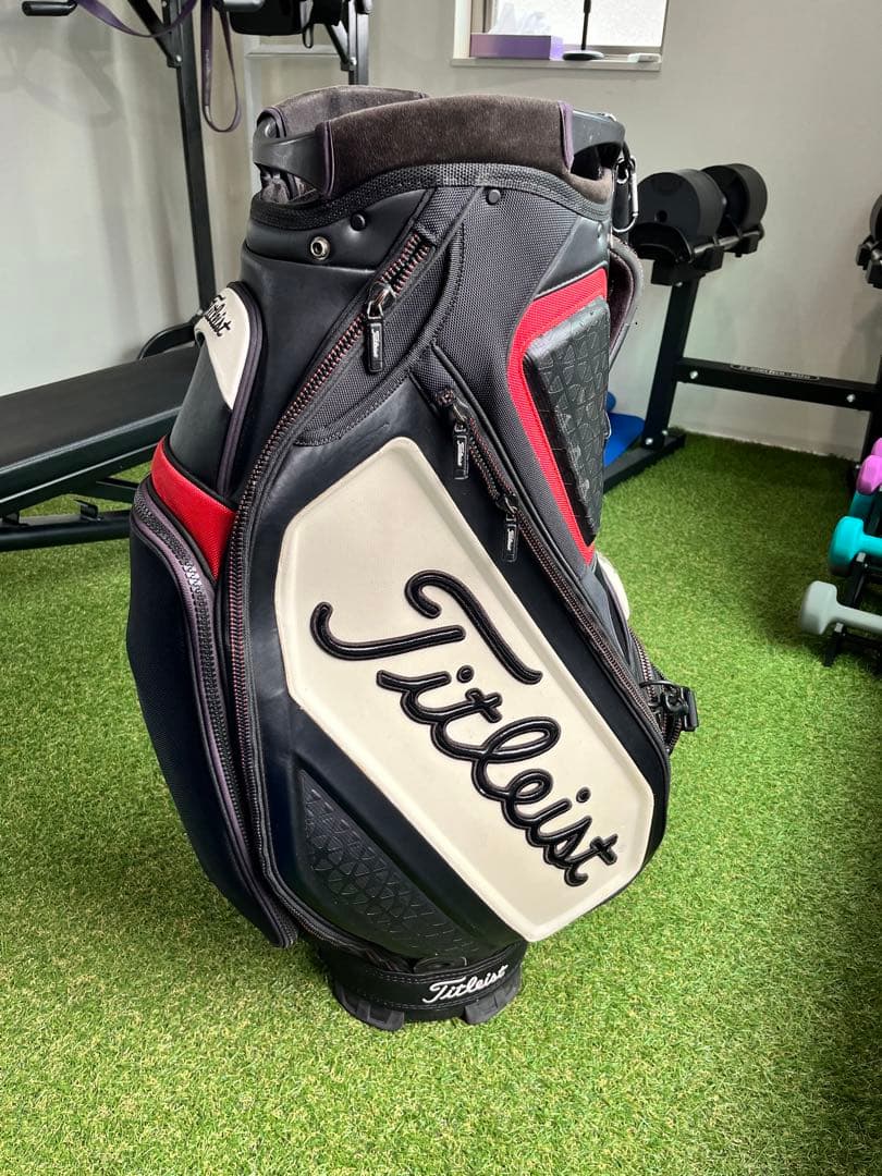 Titleist キャディバッグ 黒/白/赤　ツアーモデル